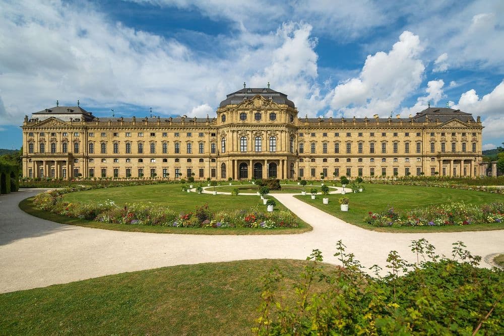 Symbolbild für Schritt für Schritt - Würzburg